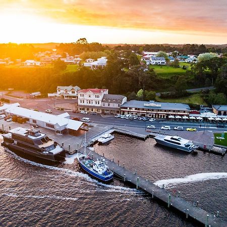 Strahan Village Экстерьер фото